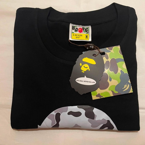 BAPE Ape Head Camo T-Shirt new, size M, black and grey