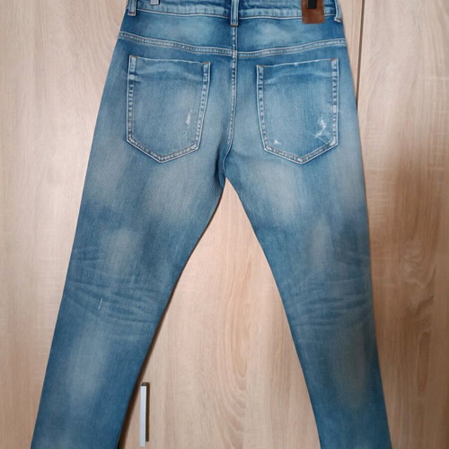 Zara Z1975 ripped jeans like new, blue mid waist size M