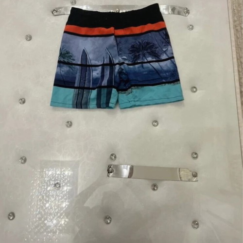 Boys' swimwear like new, size S, colorful, ages 7-10
