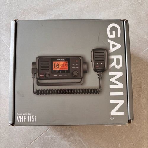 Garmin VHF 115i Marine Radio GPS DSC new