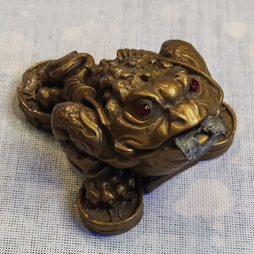 Feng Shui decorative set like new, 4 pieces for luck and prosperity
