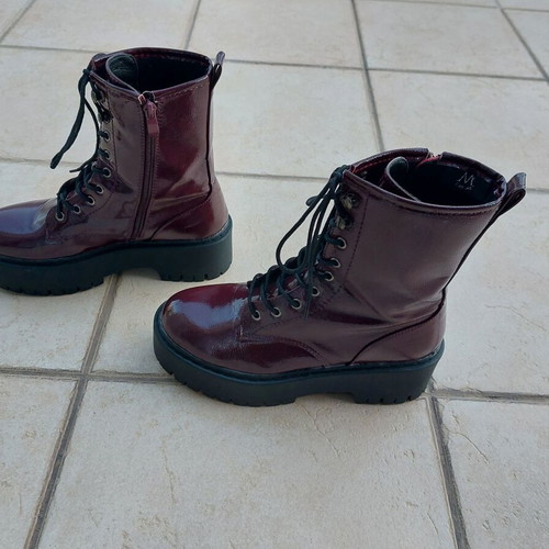 Ankle boots like new, 2 pairs, size 39, gold and burgundy