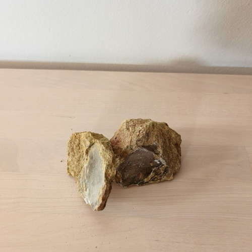 Mineral stone like new
