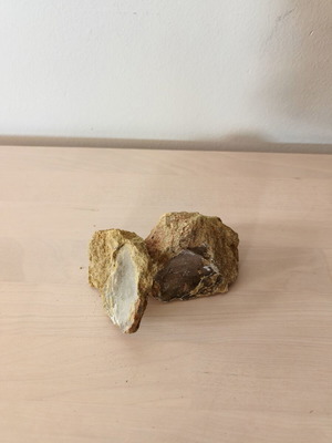 Mineral stone like new