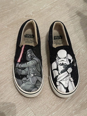 Zara kids shoes Star Wars used, size 34-35, black and white
