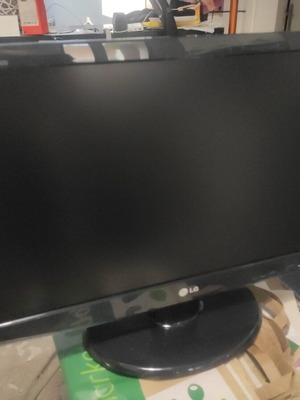 Οθόνη υπολογιστή LG W2243S-PF 22 ιντσών Full HD