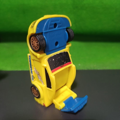 McDonald's Happy Meal Toy Action Man Atom 2006 yellow car Hasbro