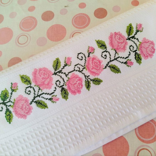 Hand-embroidered kitchen towel, 100% cotton