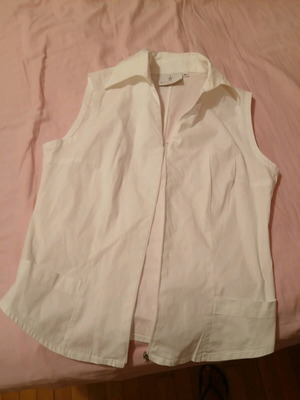 RANIAMI women's vest like new, white, size M