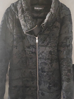 Ellen Rose black jacket with embossed designs, size L, detachable hood