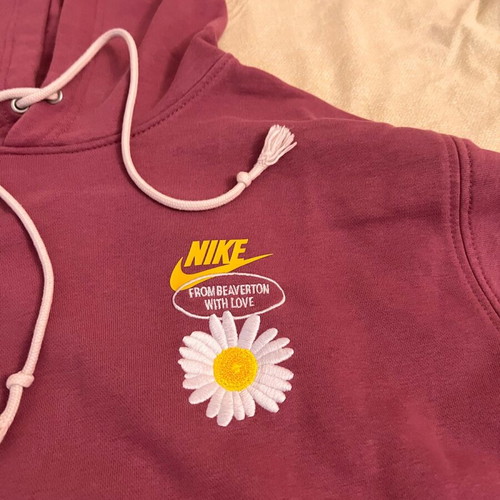 Nike hoodie purple size L like new
