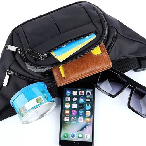 Black Banana Shoulder Bag new, 22cm width, 4 zippered pockets