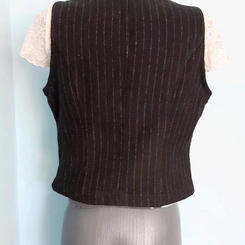 Elegant wool vest Miss Etam like new, black and white