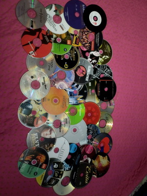 Foreign music CDs like new, pack of 38