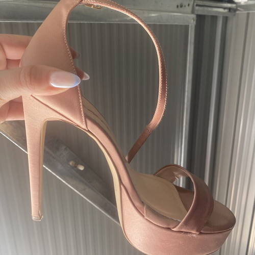 Sante satin pink nude stilettos like new, size 39, 13 cm heel