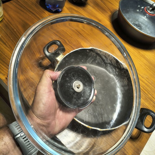Ernesto shallow baking dish with lid Pyrex used