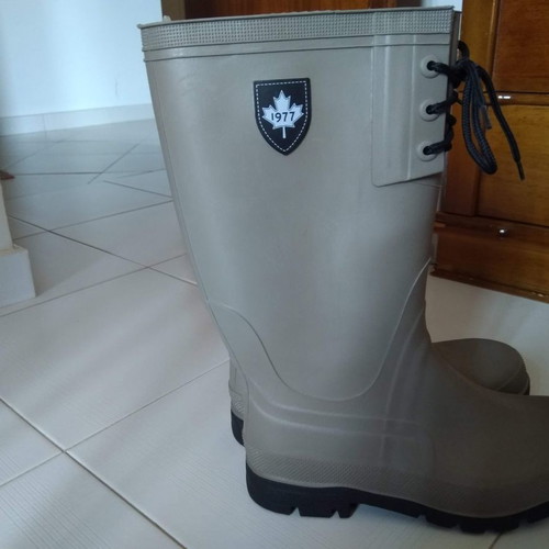 Beige galotses new, size 38