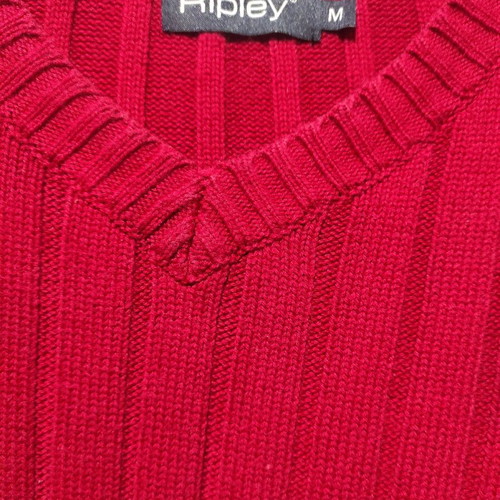 Men's burgundy sweater like new, size L
