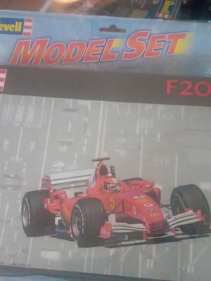 Revell Model Set F2005