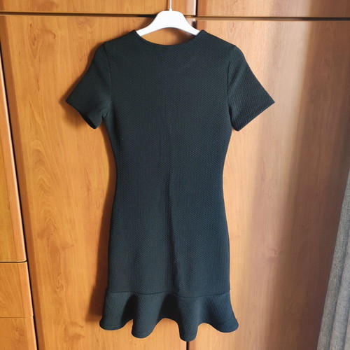 Black dress H&M like new, size XS