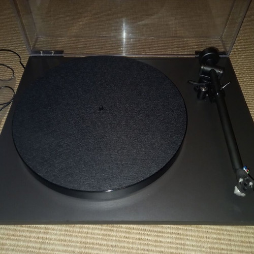 Rega Planar P1 plus με Carbon MM μεταχειρισμένο, ματ μαύρο