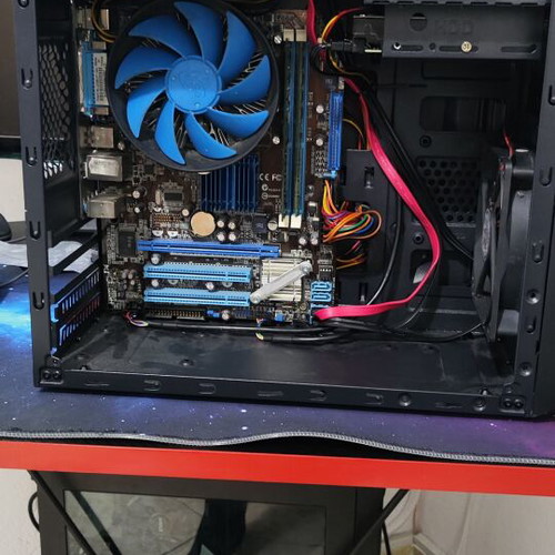 Desktop PC Intel Core 2 Quad Q8400, 6GB RAM, ASUS motherboard