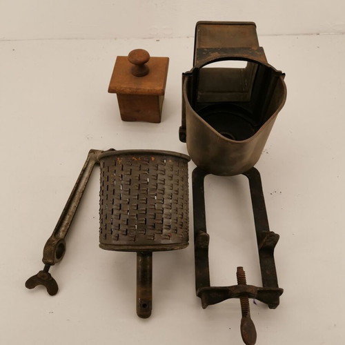 Vintage Kitchen Grinder used, 1930s