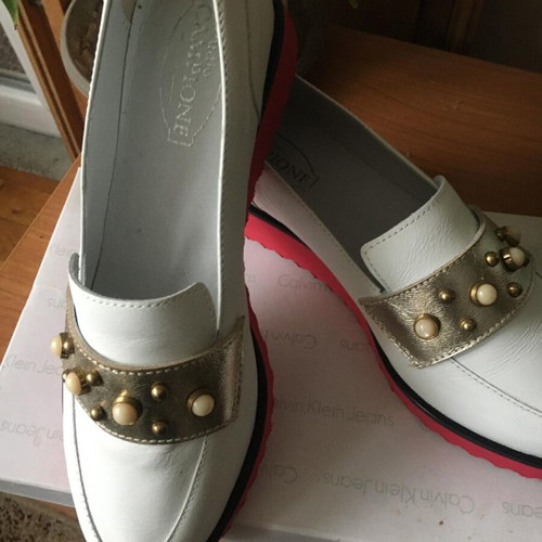 Women's shoes new, sporty, white, genuine leather, size 38