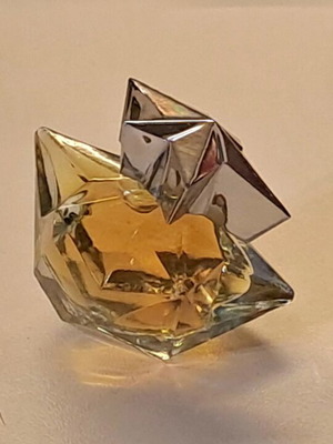 Angel Mugler limited edition perfume set with ring and compact
