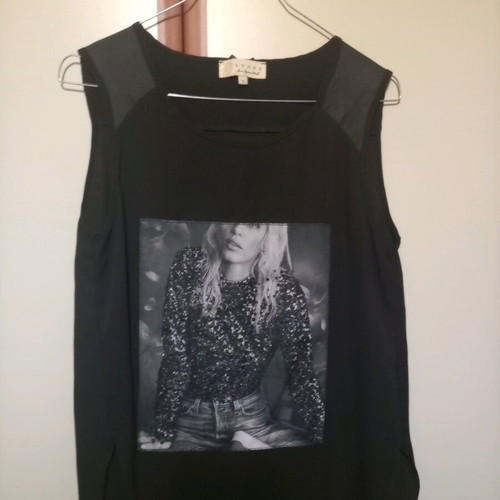 Blouses pack black used in excellent condition Benetton and Lynne