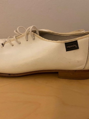 Capezio men's white leather shoes like new, size 42.5