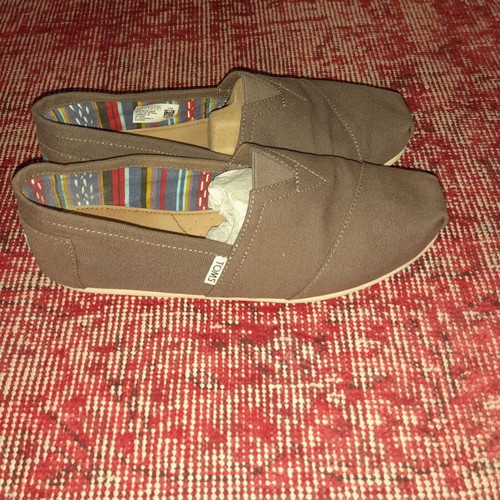Toms shoes used, gray, size 42, casual