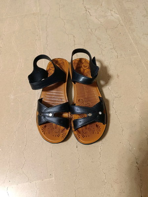 Women's black sandals new, size 37, synthetic leather with velcro