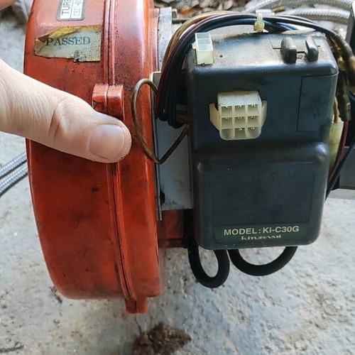 Kiturami 21S burner used with control unit and thermostat
