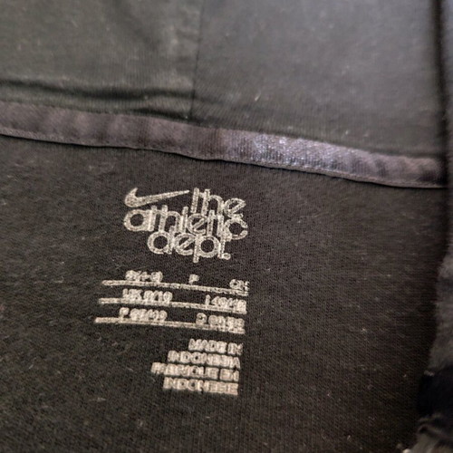 Nike women's black hoodie with zipper size S like new