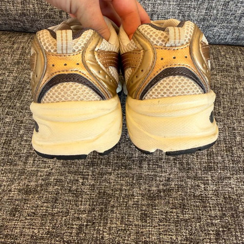 New Balance 530 women's athletic shoes size 38, like new, beige gold