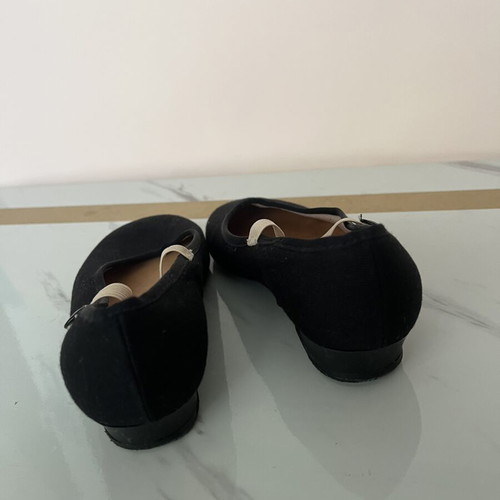 Ballerina shoes for girls size 19 like new, with small heel