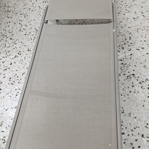 Pool sun lounger with recline like new