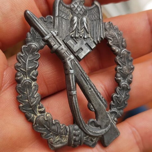 Wermacht Infantry Assault Badge used, World War II