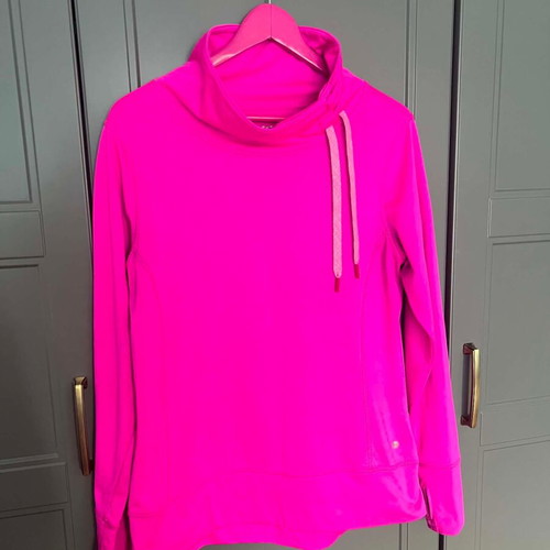 Pink sports top TK Maxx size 44 EUR