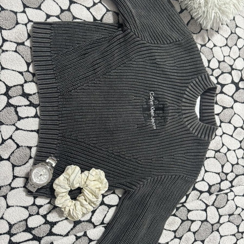 Calvin Klein cropped sweater like new, size S, black and gray