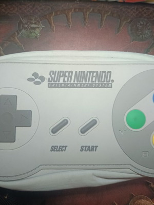 Zara Super Nintendo τσαντάκι μέσης μεταχειρισμένο, άσπρο