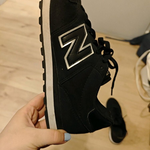 New Balance sneakers like new, black, size 39