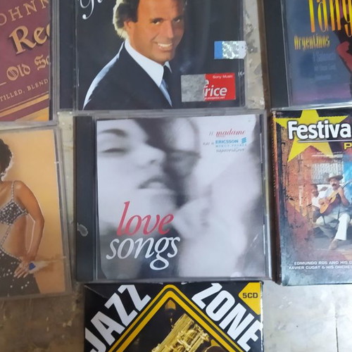 Music CDs in good condition, pack