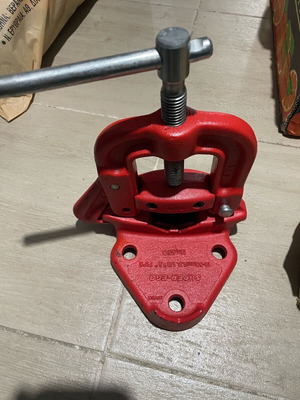Super Ego 450 pipe vise like new