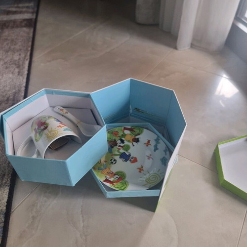 Children's porcelain dinner set 5 pcs new, suitable for gift