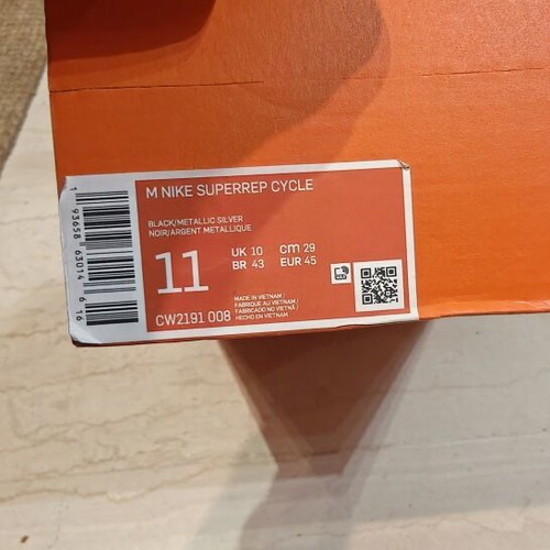 Cycling shoes road new in box