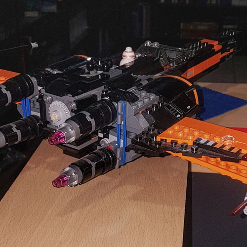 Lego Star Wars Poe's X-wing Fighter 75102 used
