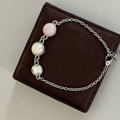 Silver bracelet like new