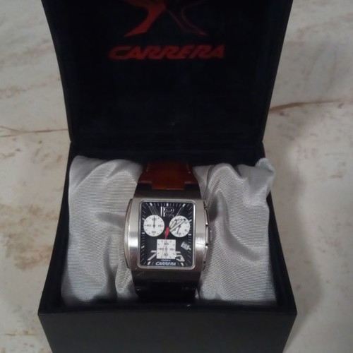 Carrera chronograph used with bracelet and leather strap